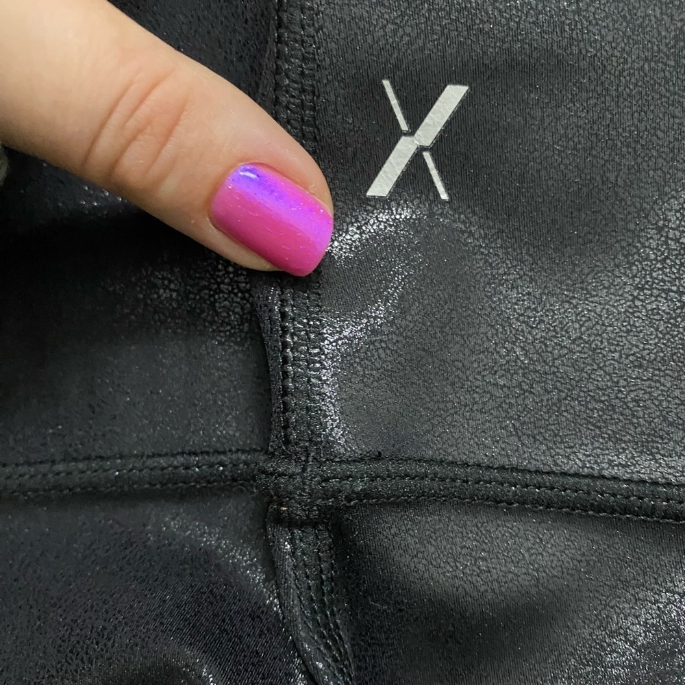 Knix - High Rise Contour Waist Legging - Picture 8 of 9
